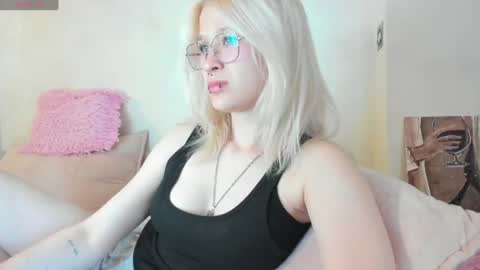Snapshot of nika_sm chatting on 07.01.26 Nika Sm online show from 07.01.26