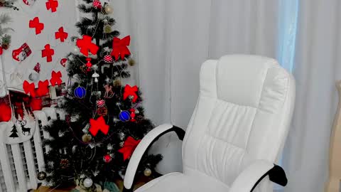 Nika online show from 12.13.24