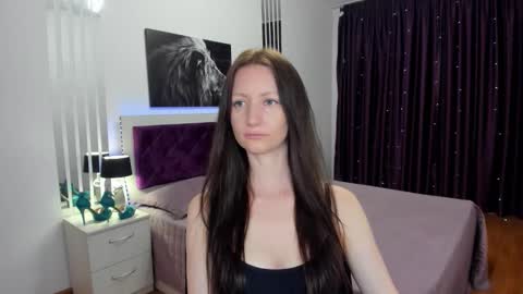 Snapshot of nikalewis chatting on 06.01.26 NikaLewis online show from 06.01.26