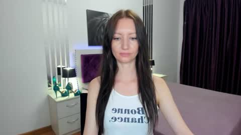 Snapshot of nikalewis chatting on 06.13.26 NikaLewis online show from 06.13.26