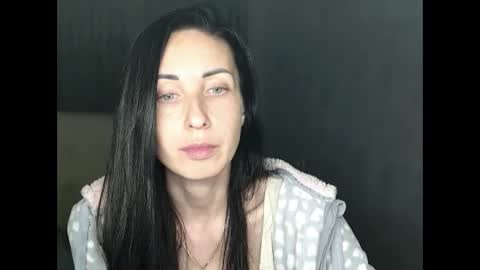 Nika online show from 10.18.25