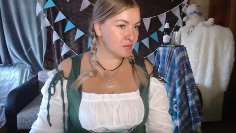 Snapshot of nikaskylink chatting on 09.22.25 Nika online show from 09.22.25