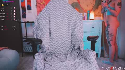 Snapshot of nikaxreznik chatting on 02.24.25 Nika online show from 02.24.25