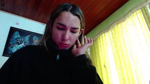 Snapshot of niki_1998 chatting on 12.21.24 Natalia online show from 12.21.24