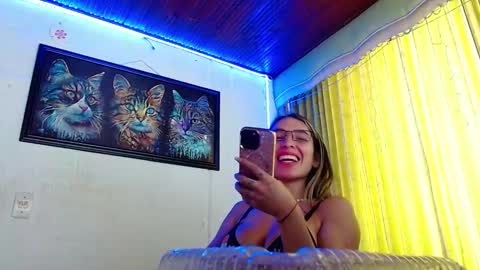 Snapshot of niki_1998 chatting on 01.21.25 Natalia online show from 01.21.25