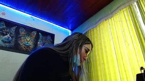 Snapshot of niki_1998 chatting on 01.25.25 Natalia online show from 01.25.25