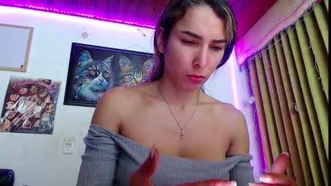 Snapshot of niki_1998 chatting on 02.24.25 Natalia online show from 02.24.25