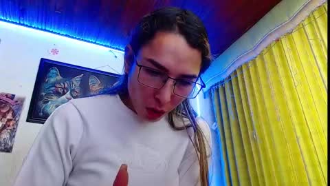 Snapshot of niki_1998 chatting on 02.27.25 Natalia online show from 02.27.25
