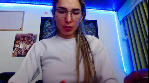 Snapshot of niki_1998 chatting on 02.28.25 Natalia online show from 02.28.25