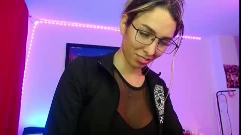 Snapshot of niki_1998 chatting on 09.13.25 Natalia online show from 09.13.25