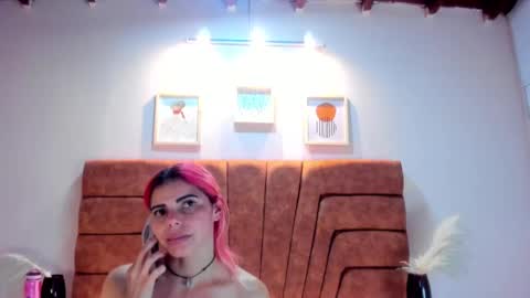 Snapshot of niki_santana chatting on 02.10.25 niki online show from 02.10.25