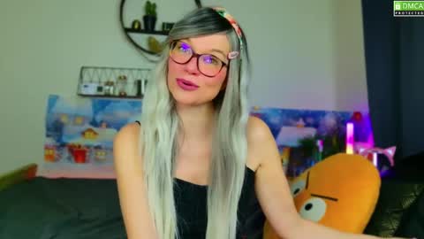 Snapshot of nikki_goldberg chatting on 12.26.24 Kitty Chatte online show from 12.26.24