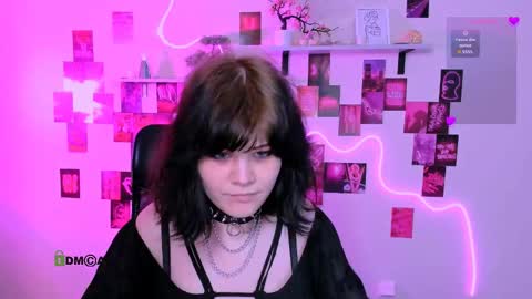 Snapshot of nikki_kiss_ chatting on 04.23.26 nikki_kiss_ online show from 04.23.26