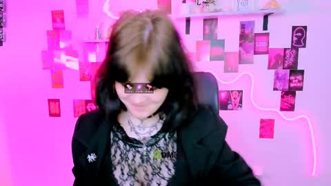 Snapshot of nikki_kiss_ chatting on 05.01.26 nikki_kiss_ online show from 05.01.26