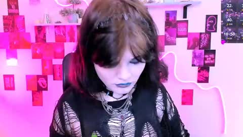Snapshot of nikki_kiss_ chatting on 05.06.26 nikki_kiss_ online show from 05.06.26