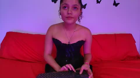 Snapshot of nikki_uwu chatting on 06.14.26 nikki_uwu online show from 06.14.26