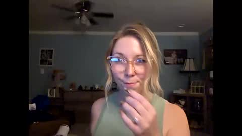 nikkib653466 online show from 03.31.26