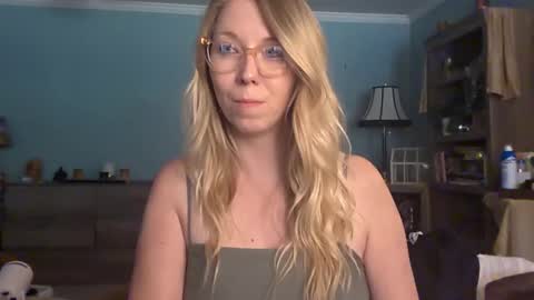 nikkib653466 online show from 05.08.26