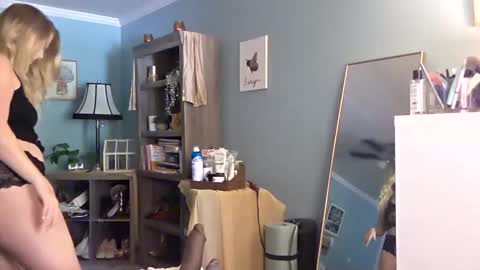 nikkib653466 online show from 05.11.26
