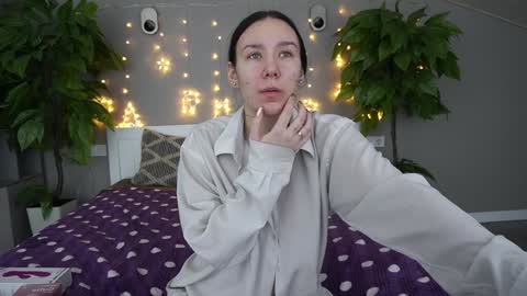 Snapshot of nikkigoldx chatting on 01.16.25 Nikki online show from 01.16.25