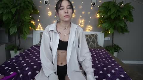 Snapshot of nikkigoldx chatting on 02.01.25 Nikki online show from 02.01.25