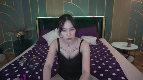 Snapshot of nikkigoldx chatting on 02.09.25 Nikki online show from 02.09.25