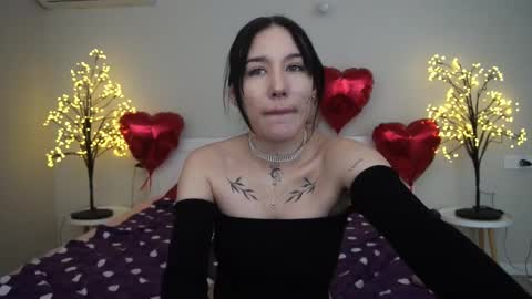 Snapshot of nikkigoldx chatting on 02.26.25 Nikki online show from 02.26.25