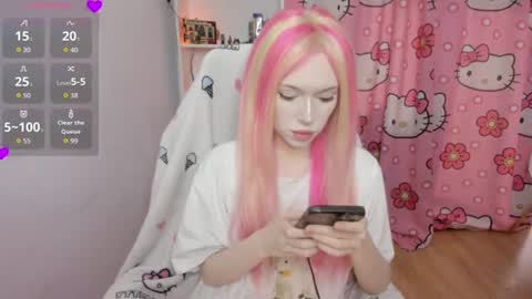 Snapshot of nikkimiltonss chatting on 07.15.26 Nikki online show from 07.15.26