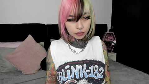 Snapshot of nikkiramone chatting on 02.03.25 Nikki Ramone online show from 02.03.25