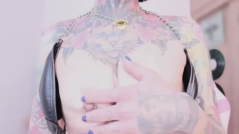 Nikki Ramone   online show from 03.04.26