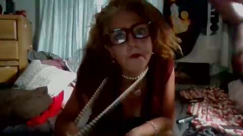 Snapshot of nikkis214 chatting on 04.22.26 NicTy online show from 04.22.26
