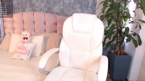 Niko Robin online show from 02.10.25