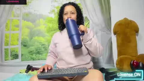Snapshot of nikol32__ chatting on 06.24.26 dayan online show from 06.24.26