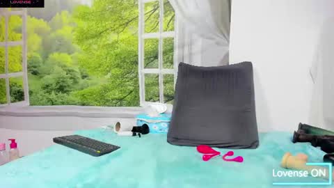 Snapshot of nikol32__ chatting on 07.15.26 dayan online show from 07.15.26