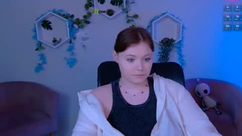 Snapshot of nikol_kitt chatting on 06.23.26 Little Niko Help me reach my goals online show from 06.23.26
