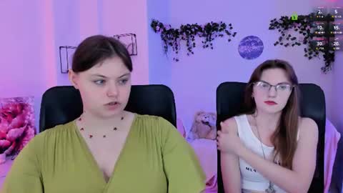 Snapshot of nikol_kitt chatting on 07.26.26 Little Niko Help me reach my goals online show from 07.26.26
