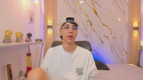    online show from 05.06.26