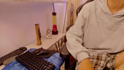    online show from 07.15.26