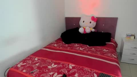 Nikole online show from 11.28.25