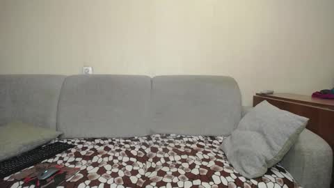 Snapshot of nikolettared chatting on 11.21.25 Nikoletta online show from 11.21.25