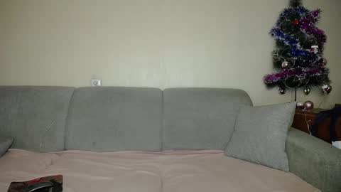 Snapshot of nikolettared chatting on 01.15.26 Nikoletta online show from 01.15.26