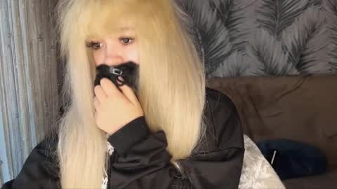 Snapshot of nikoli_naw chatting on 05.18.26 nikoli_naw online show from 05.18.26