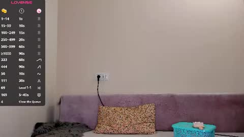 Snapshot of nikoll_s chatting on 06.21.26 online show from 06.21.26