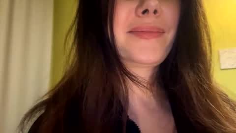 Snapshot of nikoltravel chatting on 03.17.26 Nikol online show from 03.17.26