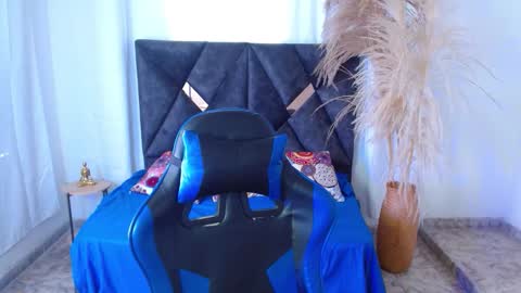 Snapshot of nikoo_18 chatting on 03.13.26 Niko online show from 03.13.26