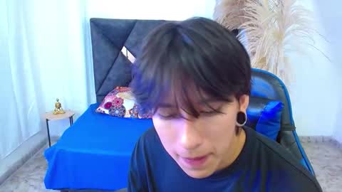 Snapshot of nikoo_18 chatting on 03.14.26 Niko online show from 03.14.26