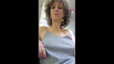 Snapshot of nikpassion123 chatting on 02.16.25 nikol online show from 02.16.25