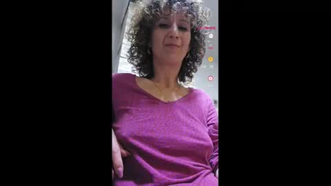 Snapshot of nikpassion123 chatting on 02.25.25 nikol online show from 02.25.25