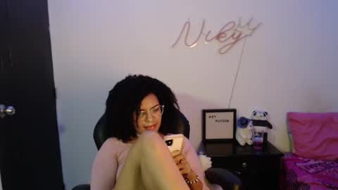 Snapshot of niky_golden chatting on 01.13.25 Nicole GTM-5 1100 pm - 700 am online show from 01.13.25