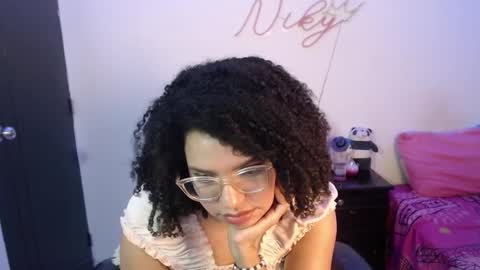 Snapshot of niky_golden chatting on 01.24.25 Nicole GTM-5 1100 pm - 700 am online show from 01.24.25
